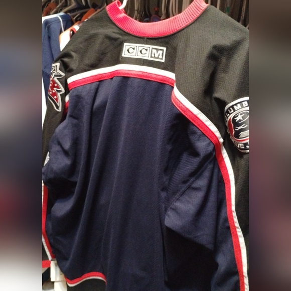 Vintage authentic Brand new with tag NHL Columbus Blue jackets jersey - Picture 4 of 10